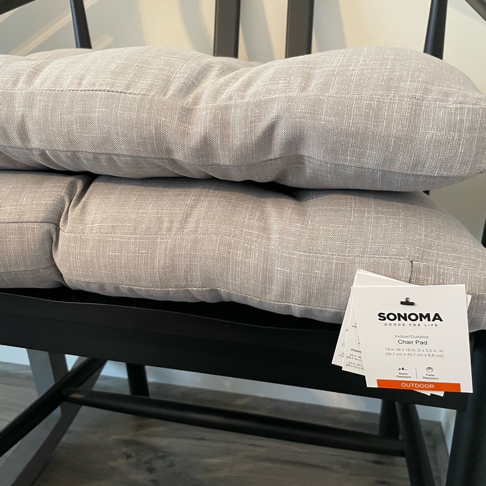 NWT Sonoma Chair Pads/Cushions Indoor/Outdoor (Gray, set of 2); 18”Wx18”Dx3.5”H